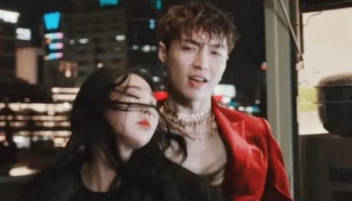 男女主娱乐圈吃瓜文小说,瓜田里的甜蜜邂逅